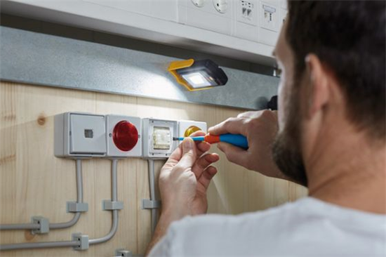 Brennenstuhl - Zak/Werk lamp met 4+3 SMD LED's