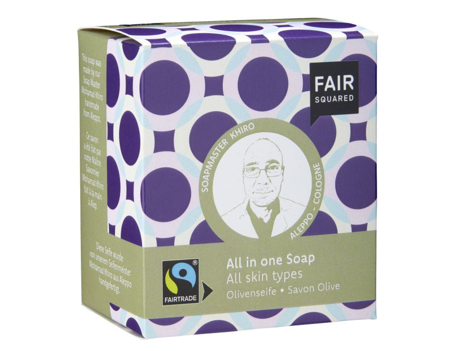 Fair Squared All in One Soap in kleurrijke paarse en turquoise verpakking met cirkelpatroon en portret van Soapmaster Khiro; olijfzeep geschikt voor alle huidtypes, fairtrade.