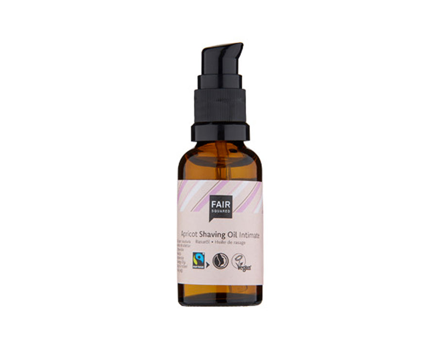 Fair Squared Apricot Shaving Oil Intimate in bruin glazen pompflacon; milde en fairtrade scheerolie met abrikozenpitolie voor de gevoelige intieme huid.