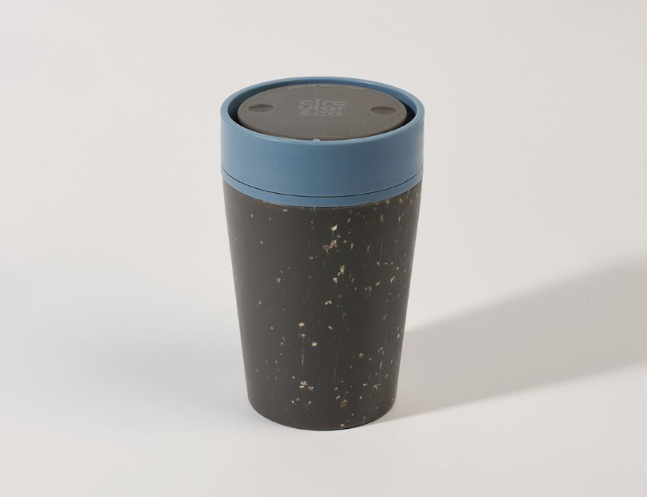 Circular&Co. - Koffiebeker - Circular Cup - Zwart/Blauw - 227 ml