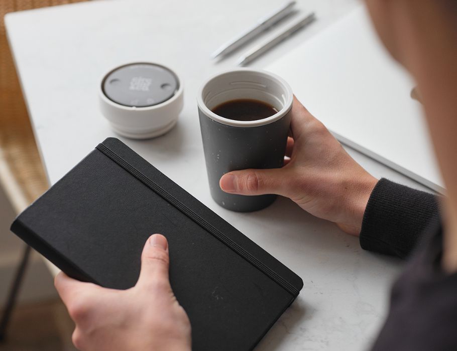 Circular&Co. - Koffiebeker - Circular Cup - Zwart/Wit - 227 ml