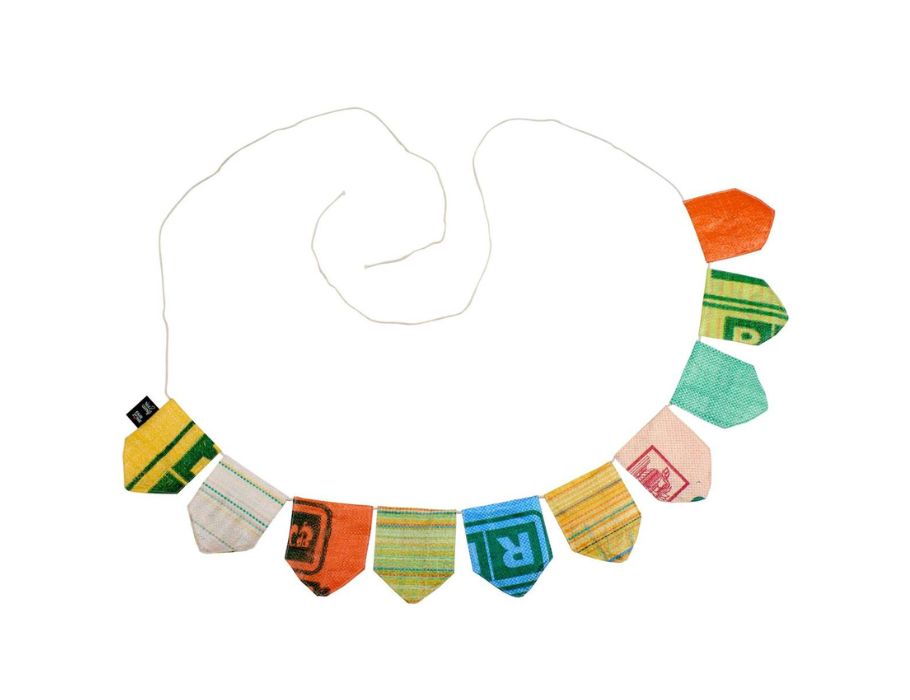 Fairzone - Vlaggetjeslijn - pentagon vorm