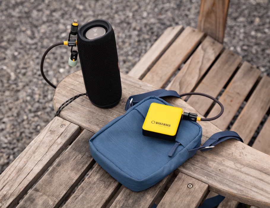 WakaWaka - Powerbank - Power 10 Ultralight - 10.000 mAh